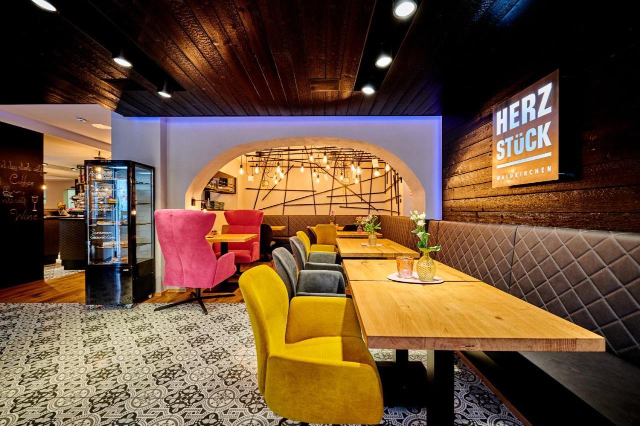 Hotel & Restaurant Herzstueck Валдкирхен Екстериор снимка